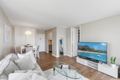 High Floor Corner end unit! This unique 1 bedroom and one - photo 8
