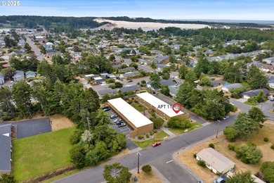 Siuslaw River Condo For Sale in Florence Oregon