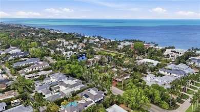Perfectly positioned on over half an acre in the prestigious - photo 2