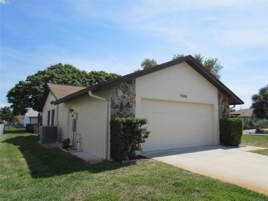 Welcome to this beautifully maintained 2-bedroom, 2-bath home - photo 4