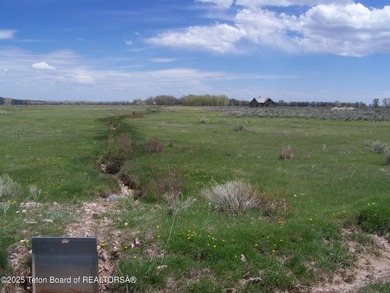 This 520 acre property offers everything Wyoming has to offer - photo 25