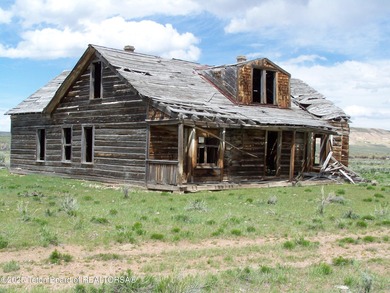 This 520 acre property offers everything Wyoming has to offer - photo 26