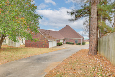 PANORAMIC LAKE VIEWS LOCATED IN COOTS COVE PRICED BELOW APPRAISAL - photo 9