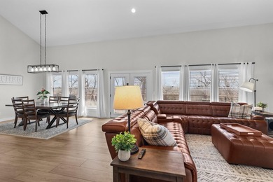 Beautifully Updated Home in a Highly Sought-After Neighborhood - photo 8