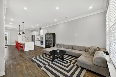 Luxury meets convenience in the sought-after marsh front - photo 13