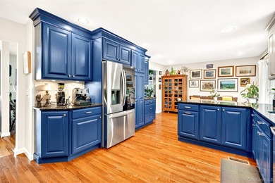 Nestled on a quiet cul-de-sac in Mamaroneck's sought-after - photo 18
