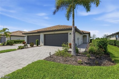 Wake up to peaceful lake views in this beautifully maintained 2 - photo 1