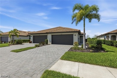 Wake up to peaceful lake views in this beautifully maintained 2 - photo 2