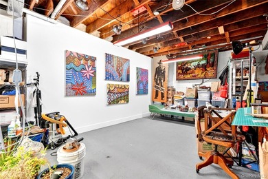 Nestled on a quiet cul-de-sac in Mamaroneck's sought-after - photo 36