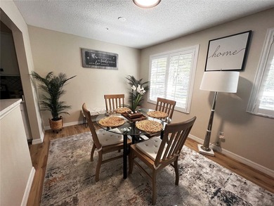 Welcome to the highly sought-after Coach Homes at Errol Estates! - photo 4