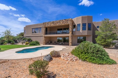 Exceptional luxury estate located in the prestigious gated - photo 46