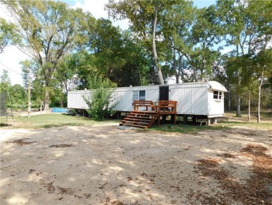 Cade Lake Number 3 Home For Sale in Caldwell Texas