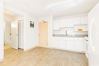 Enjoy the convenience of living at 801 South St. condominium - photo 5