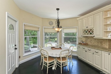 Welcome to 4 Hampton Court, where exceptional layout, property - photo 11