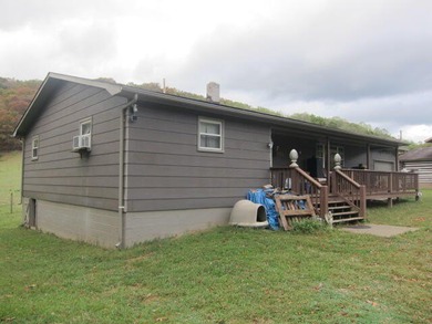 Exceptional investment property offering two homes, a barn, and - photo 12