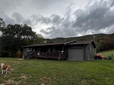 Exceptional investment property offering two homes, a barn, and - photo 14