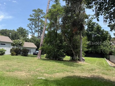 A Rare Homesite in the Heart of Beaufort's Coveted City Walk - photo 4