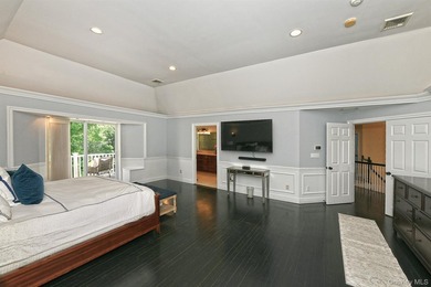 Welcome to 4 Hampton Court, where exceptional layout, property - photo 19