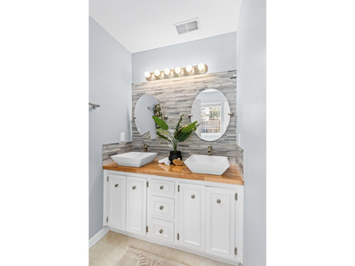 Welcome to 5452 Roxbury Dr., North Charleston--where timeless - photo 24