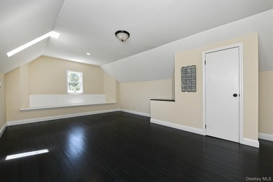Welcome to 4 Hampton Court, where exceptional layout, property - photo 29