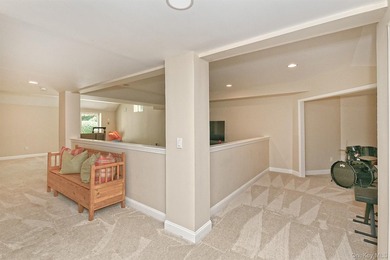 Welcome to 4 Hampton Court, where exceptional layout, property - photo 32