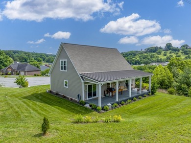 Exceptional opportunity to own a beautifully maintained - photo 8