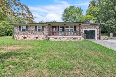 Norris Lake Home Sale Pending in Rocky Top Tennessee