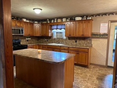 Exceptional investment property offering two homes, a barn, and - photo 44