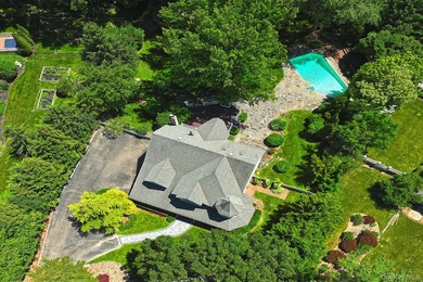 Welcome to 4 Hampton Court, where exceptional layout, property - photo 45