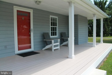 When condition counts this well-maintained single level home is - photo 3