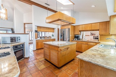 Set within 34+- acres of protected Florida ranchland, this - photo 17