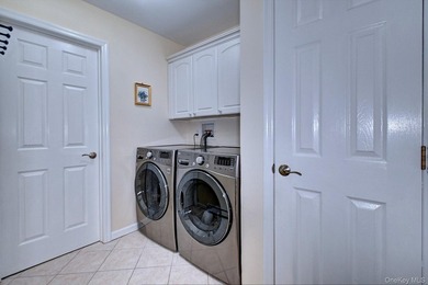 Elegant and Immaculate 4 Bedroom, 2 1/2 Bath Victorian Style - photo 19