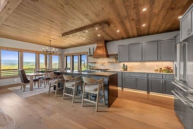 Welcome to this extraordinary mountain sanctuary within the - photo 25