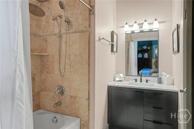 Ideally located in the heart of Savannah's National Historic - photo 29