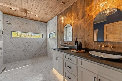 Welcome to this extraordinary mountain sanctuary within the - photo 34