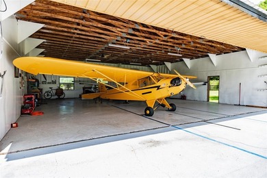 Set within 34+- acres of protected Florida ranchland, this - photo 44