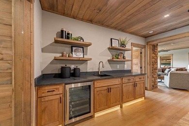 Welcome to this extraordinary mountain sanctuary within the - photo 49