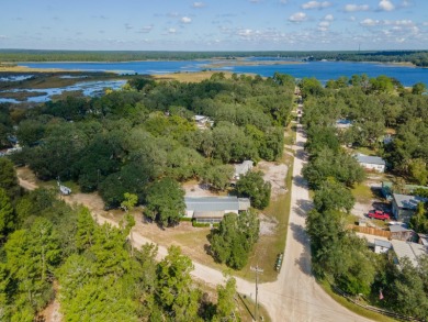 Little Lake Kerr Home For Sale in Fort Mccoy Florida