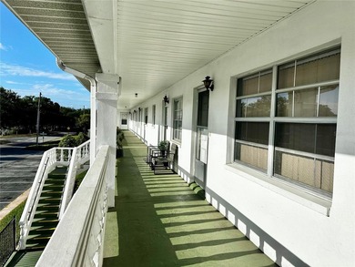 Escape the Winter: The Perfect Florida Snowbird Retreat! ?? - photo 1