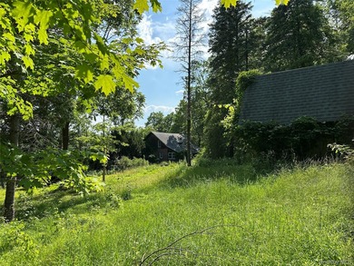 Discover this picture perfect property and bring your vision of - photo 5