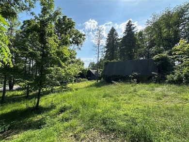 Discover this picture perfect property and bring your vision of - photo 6