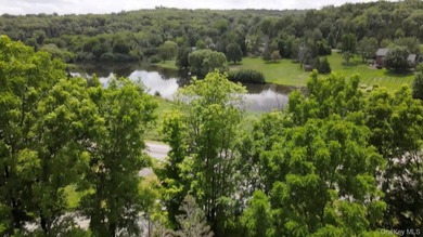 Discover this picture perfect property and bring your vision of - photo 7