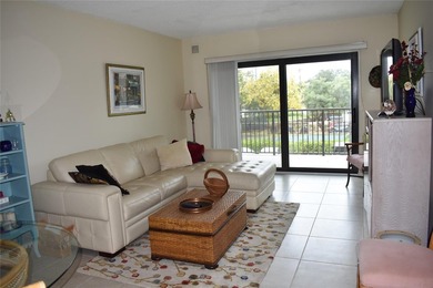 WELL MAINTAINED 1 BEDROOM, 1 BATH CONDO WITH VIEW OF SOUTH CANAL - photo 3