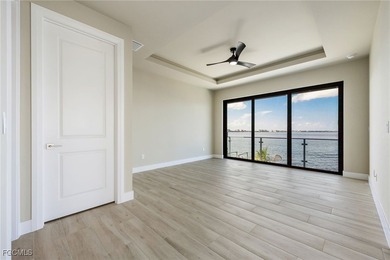 Location, Location, Location!! Elegant, Modern, Welcoming - photo 14
