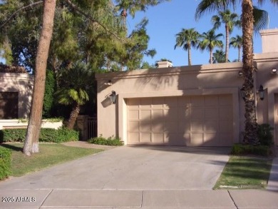 Lake Townhome/Townhouse For Sale in Scottsdale, Arizona