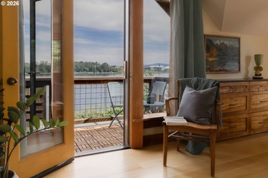 Sauvie Island move-in ready waterfront chalet. Situated on 1.79 - photo 32
