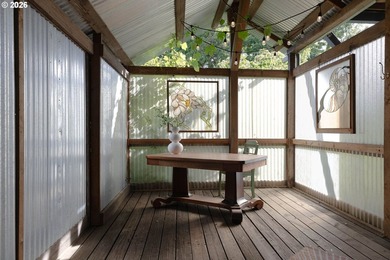 Sauvie Island move-in ready waterfront chalet. Situated on 1.79 - photo 41