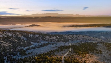 Introducing the Reverse C Ranch, a landmark 6,576-acre combined - photo 2