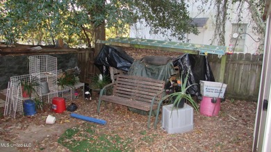 Great investment opportunity in this 3/2 brick duplex. Both - photo 12