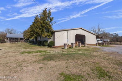 Welcome to Fullington Farms, an 85.4-acre turn-key estate in - photo 21